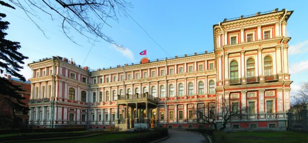 Идею создания профсоюзного кадрового центра  судостроительной отрасли обсудили в Санкт-Петербурге